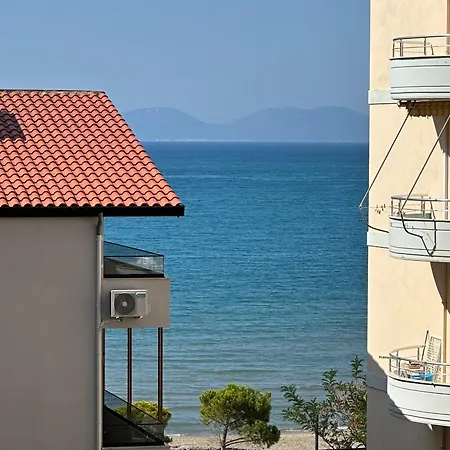 Apartment Est